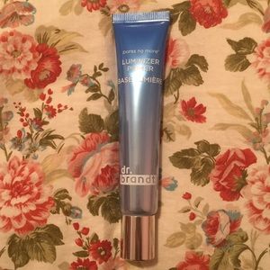 Pores no more luminizer primer